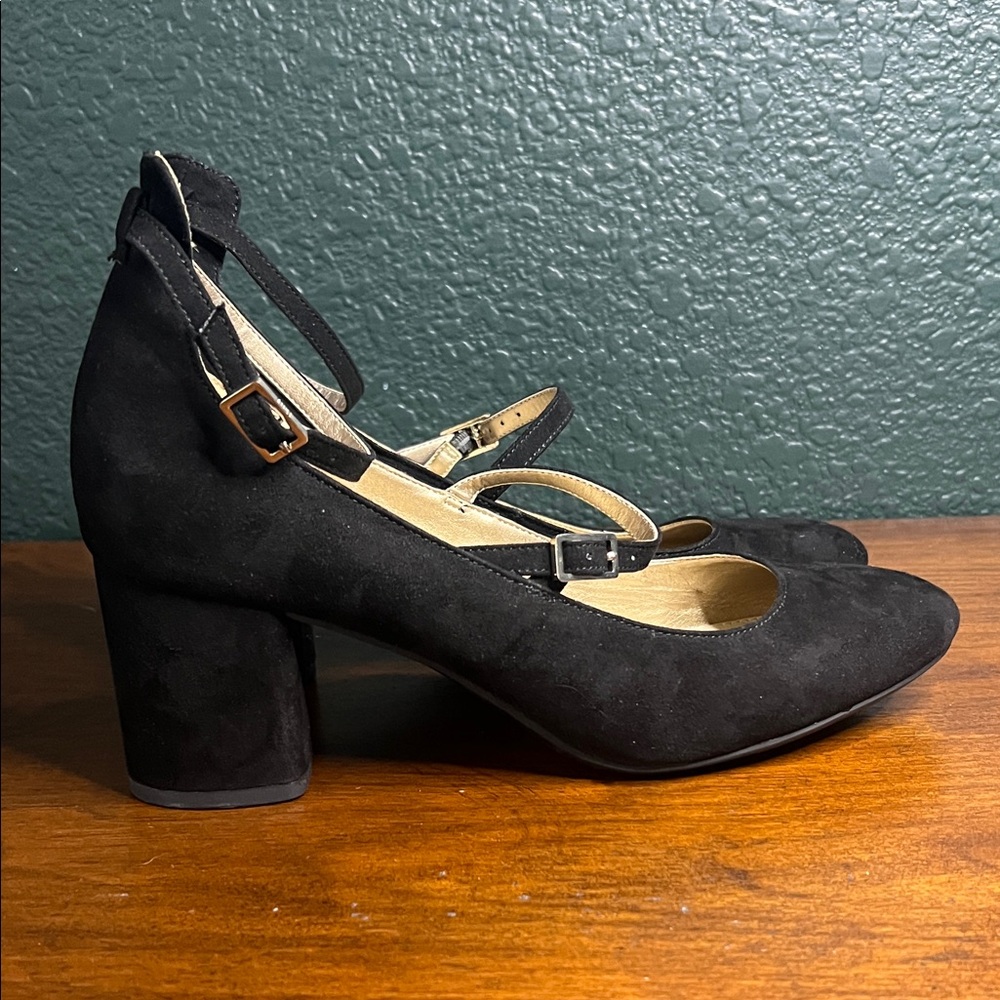 Circus by Sam Edelman Black Suede-like Ankle-Strap Block Heel Pumps 9.5